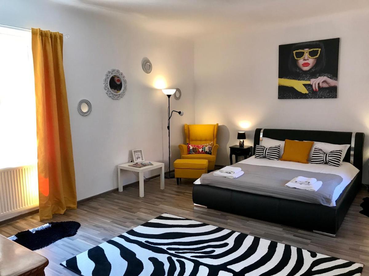 9 Central Residence Μπρασόβ Εξωτερικό φωτογραφία