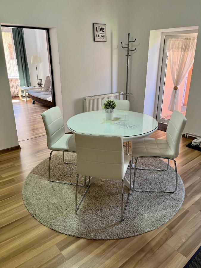9 Central Residence Μπρασόβ Εξωτερικό φωτογραφία